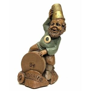 Tom Clark  Vintage 1988  'DARN' #54 Gnome Figurine‎ Thimble Hat